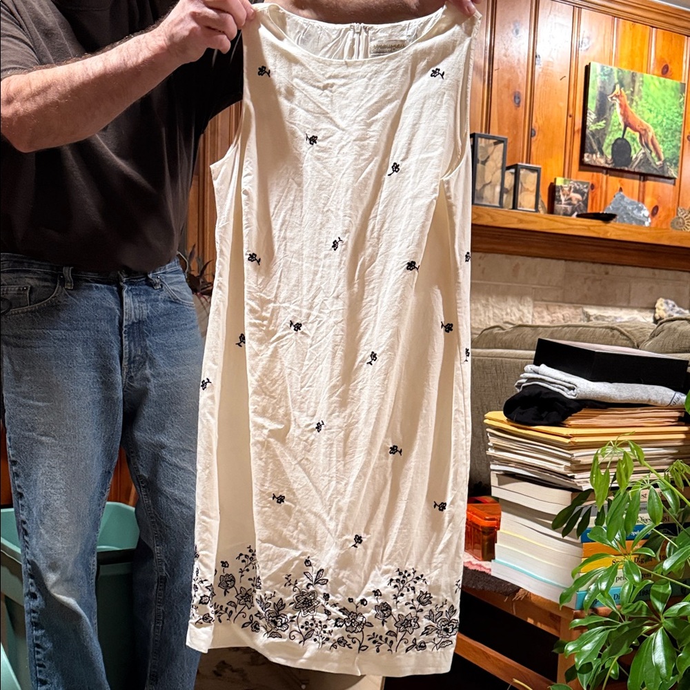 Coldwater Creek offwhite and Black Floral Midi Dress